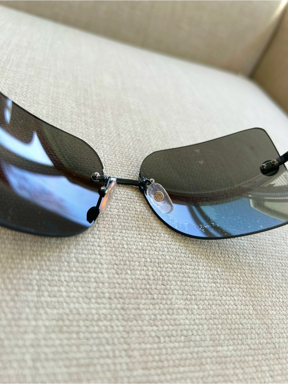 Authentic 90’s VINTAGE CHANEL Rimless Square Sunglasses in Black Gradient - Picture 10 of 15
